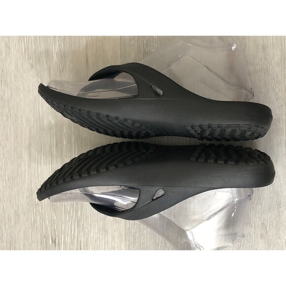 Crocs Iconic Women's US 9 Black Rubber Slip On Open Toe Flip Flop Thong Sandal - Picture 4 of 6